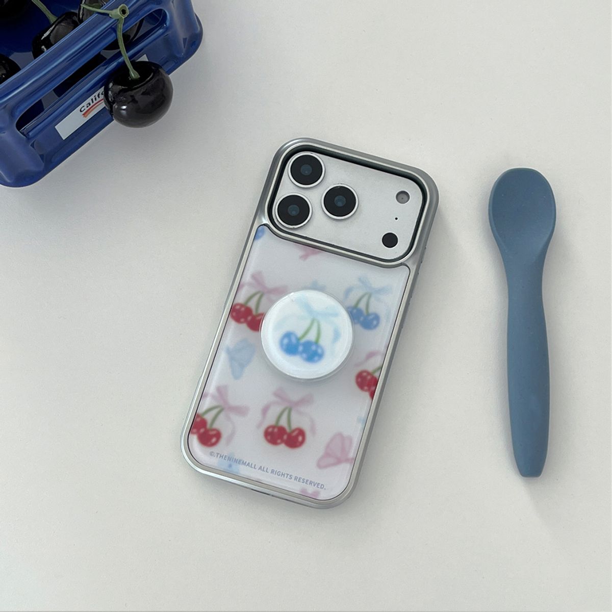 더나인몰(THE NINEMALL) blurry cherry case [실버 에폭시 범퍼케이스]