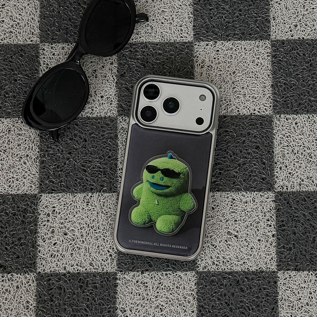 더나인몰(THE NINEMALL) chill buddy raptor [실버 맥세이프 범퍼케이스]