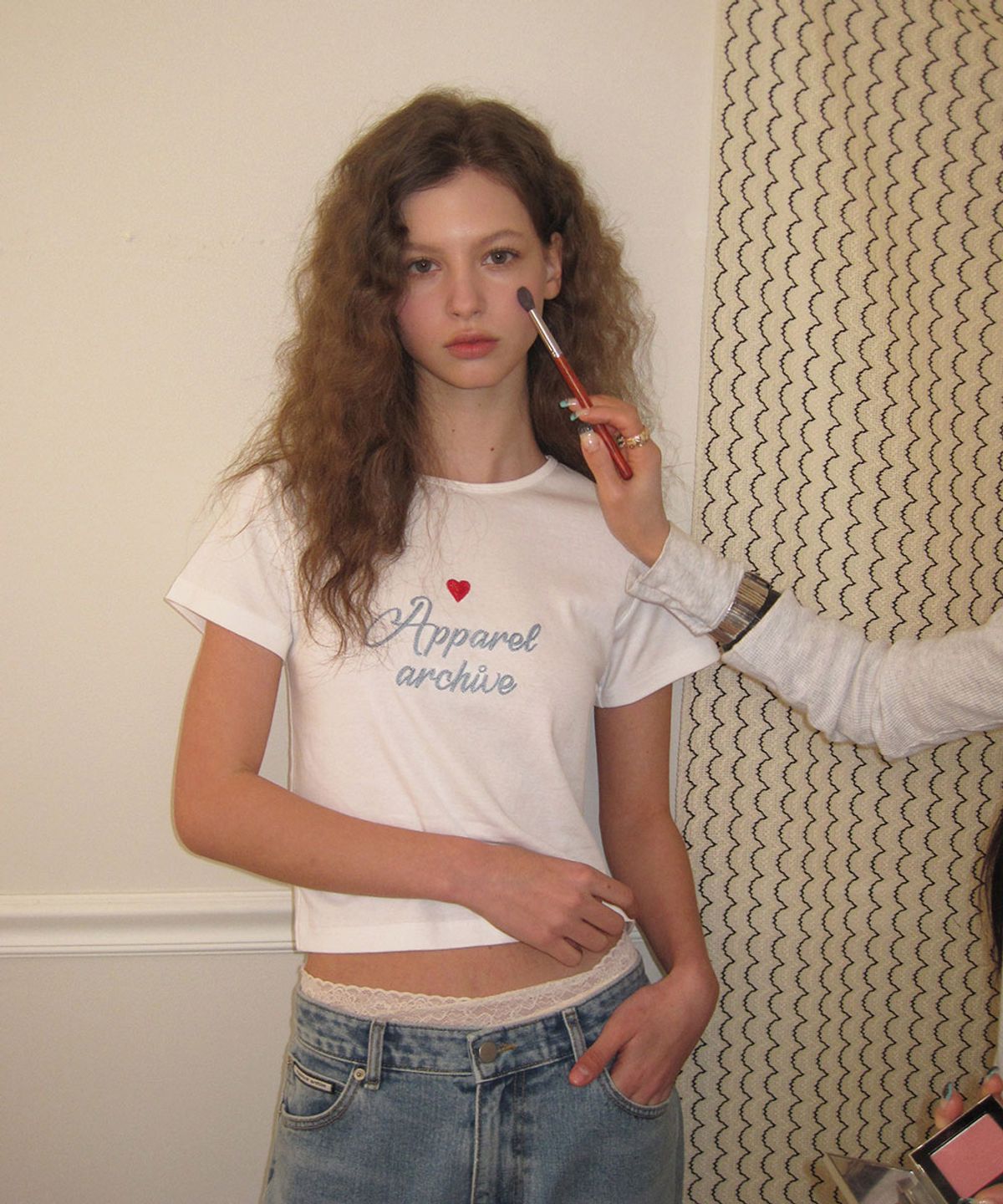 어패럴아카이브(APPAREL ARCHIVE) Sophi heart logo tee - Ivory