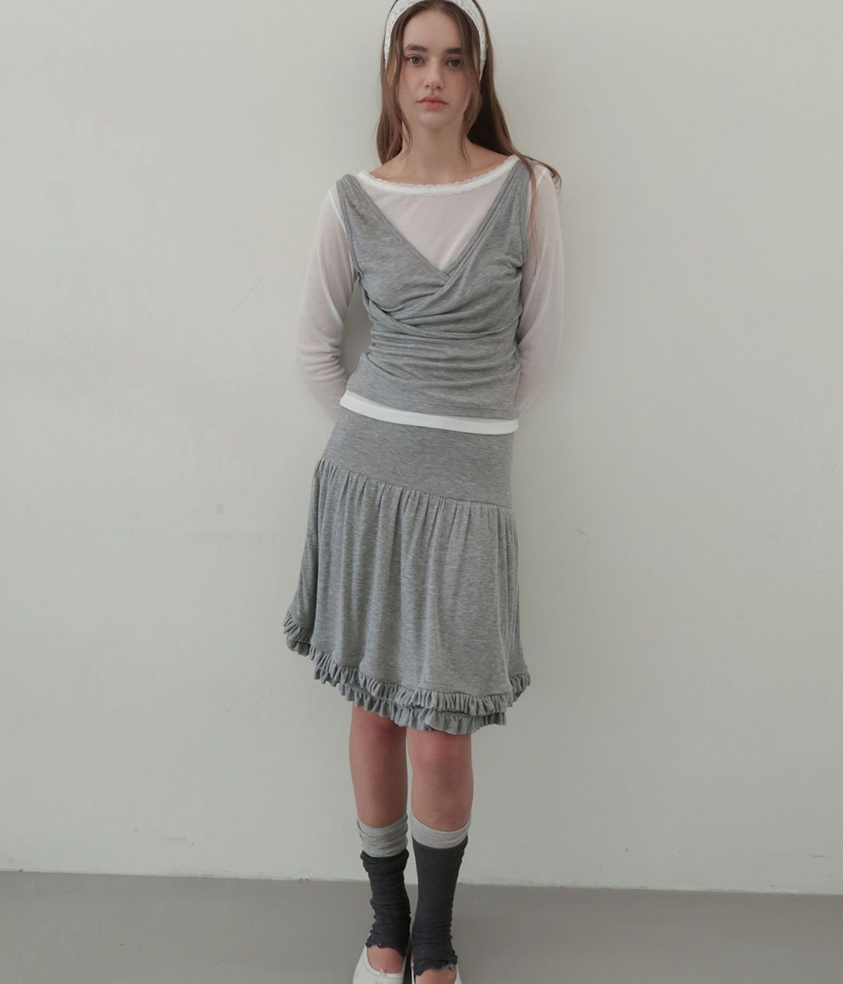 무니쉬(MOONISH) SHEER FRILL TIERED SKIRT (grey)