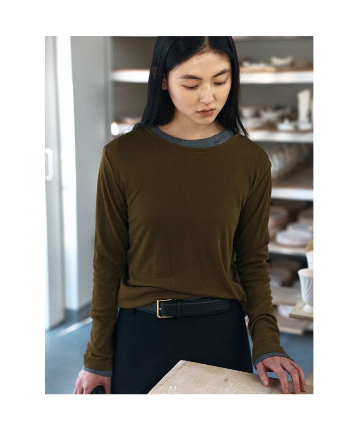 디애퍼처(THE APERTURE) Basic Long Sleeve Top  Olive (TA6241A05J)