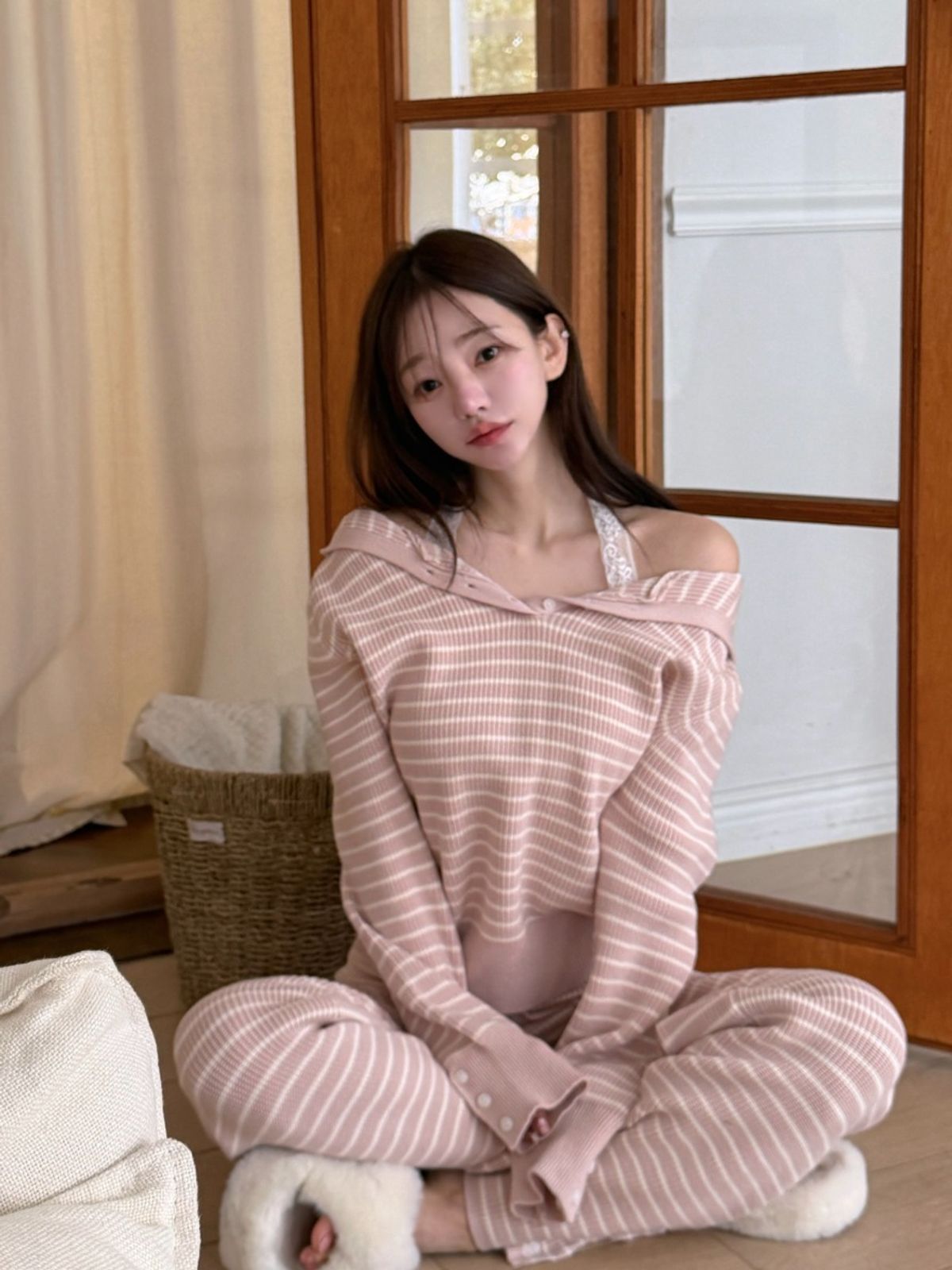카인다미(KINDAME) 투웨이 오프숄더 스트라이프 니트 후드
