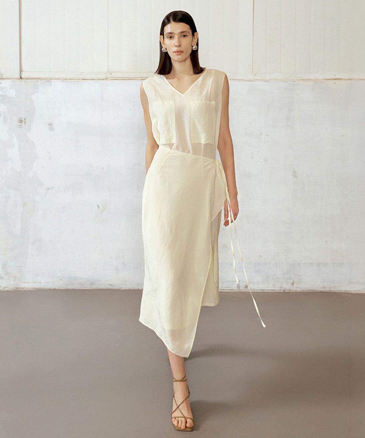 바니스뉴욕(BARNEYS NEWYORK) 벨라 랩 레이어드 원피스 아이보리