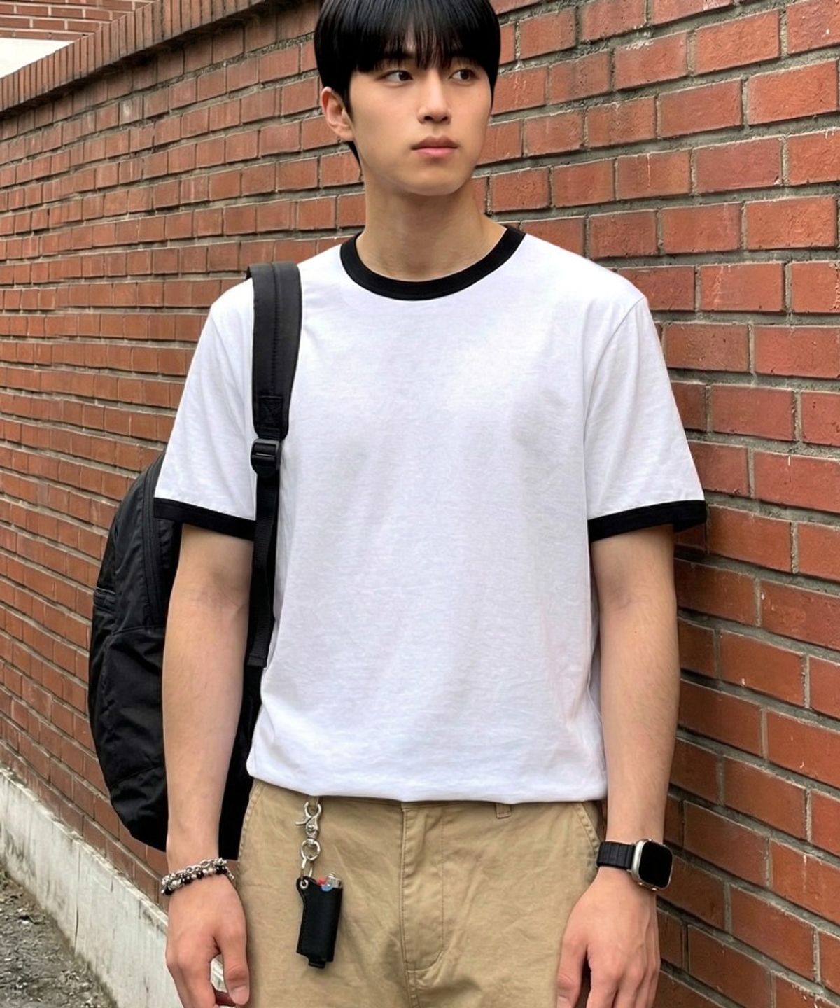 언더오프(UNDEROFF) 에센셜 스탠다드 반팔 링거 티셔츠 화이트
