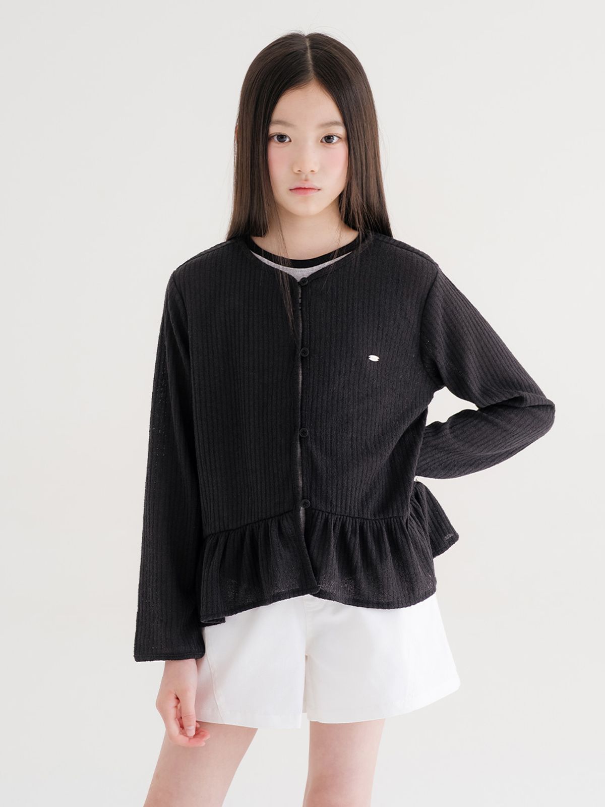 브렛테일러(BRETTAILOR) 드레이피 러플 썸머 가디건(블랙)