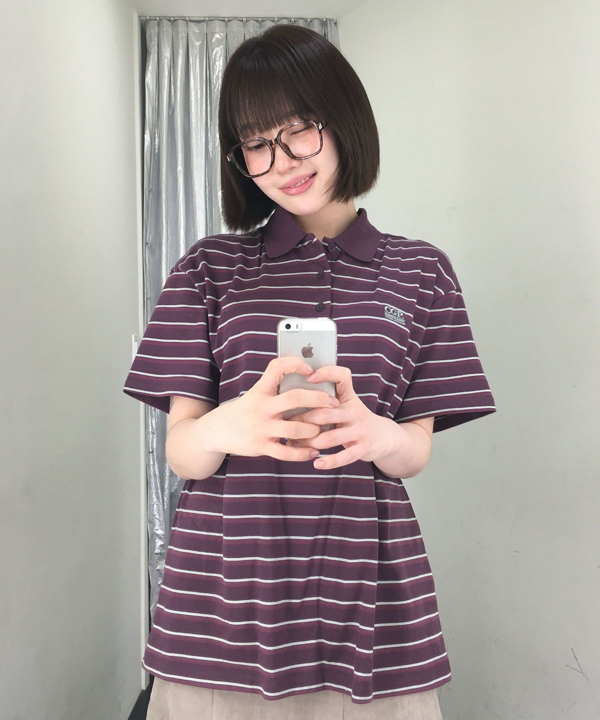 코드그라피(CGP) (우먼) 오버핏 스트라이프 반소매 카라 티셔츠-퍼플