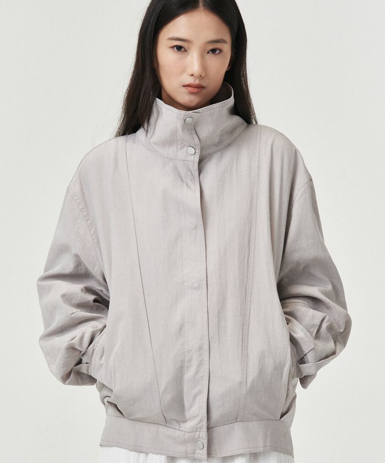 LIGHT BREAKER JUMPER