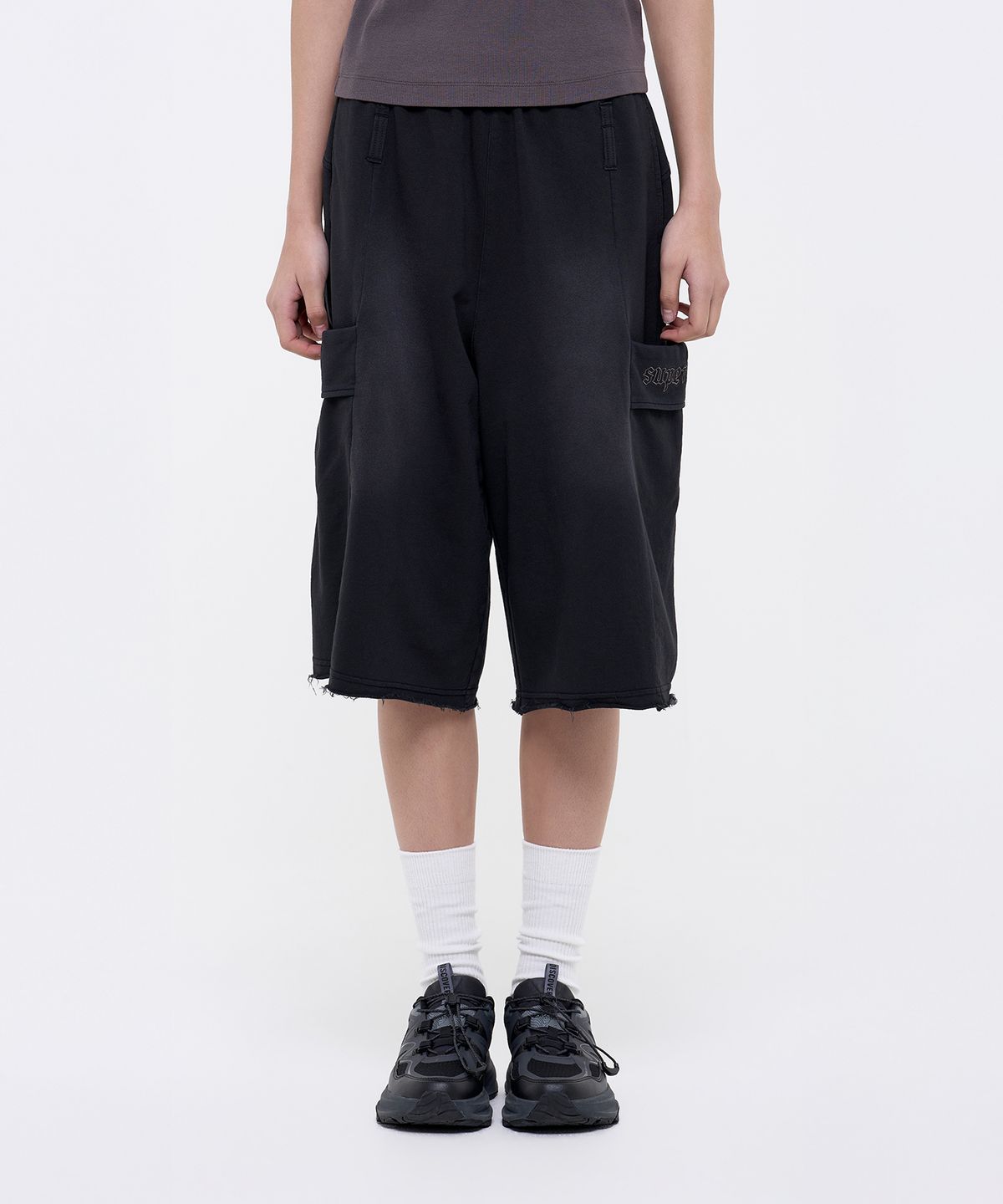 슈퍼드라이(SUPERDRY) 우먼스 워시드 버뮤다 스웻 팬츠 블랙 SDFLRCQ48BLK