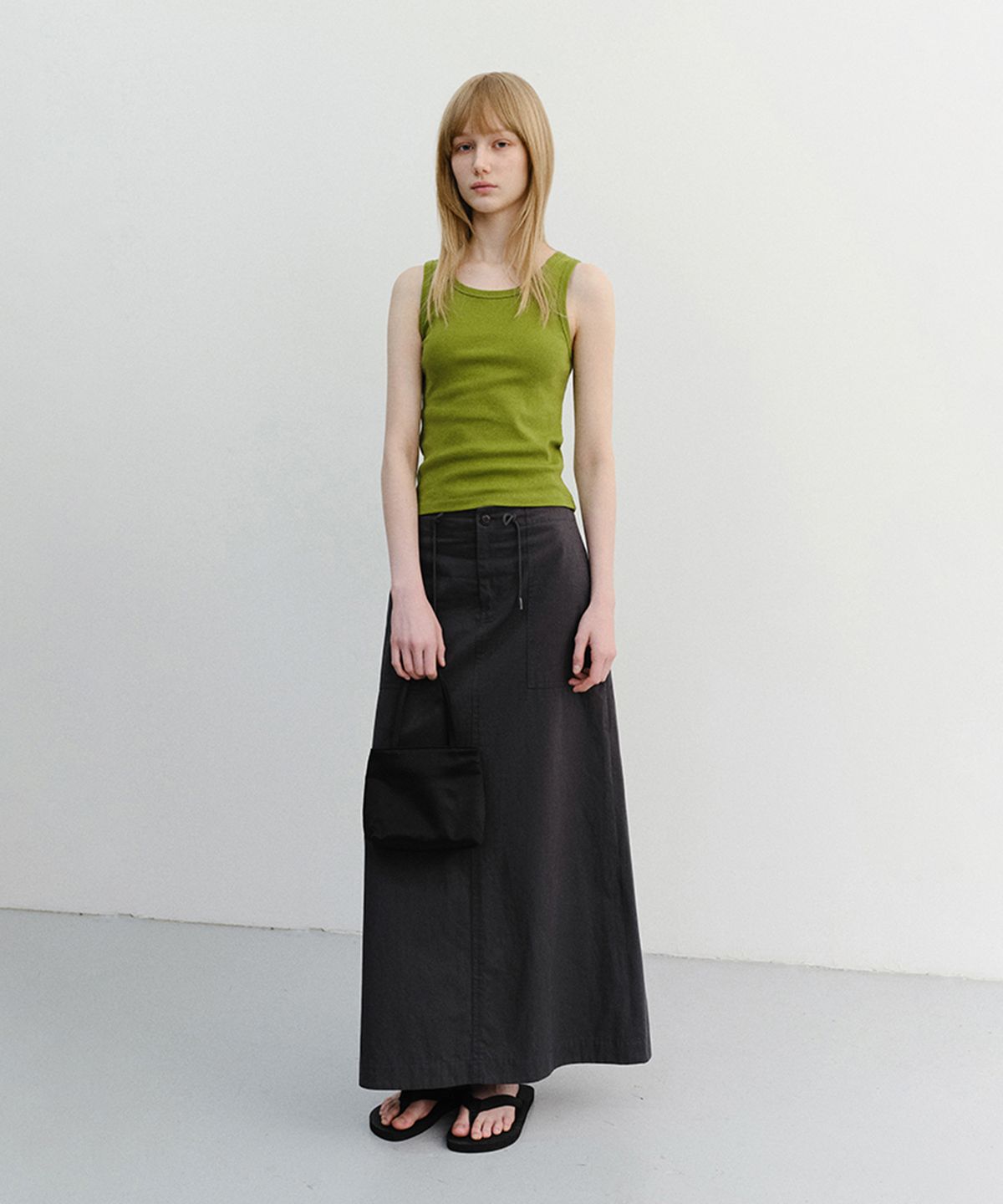 던스트(DUNST) A-LINE MAXI SKIRT_UDSK6B222_CHARCOAL GREY