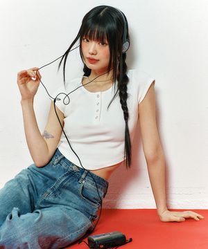 BUTTON SLIM ROUND T-SHIRT_3color