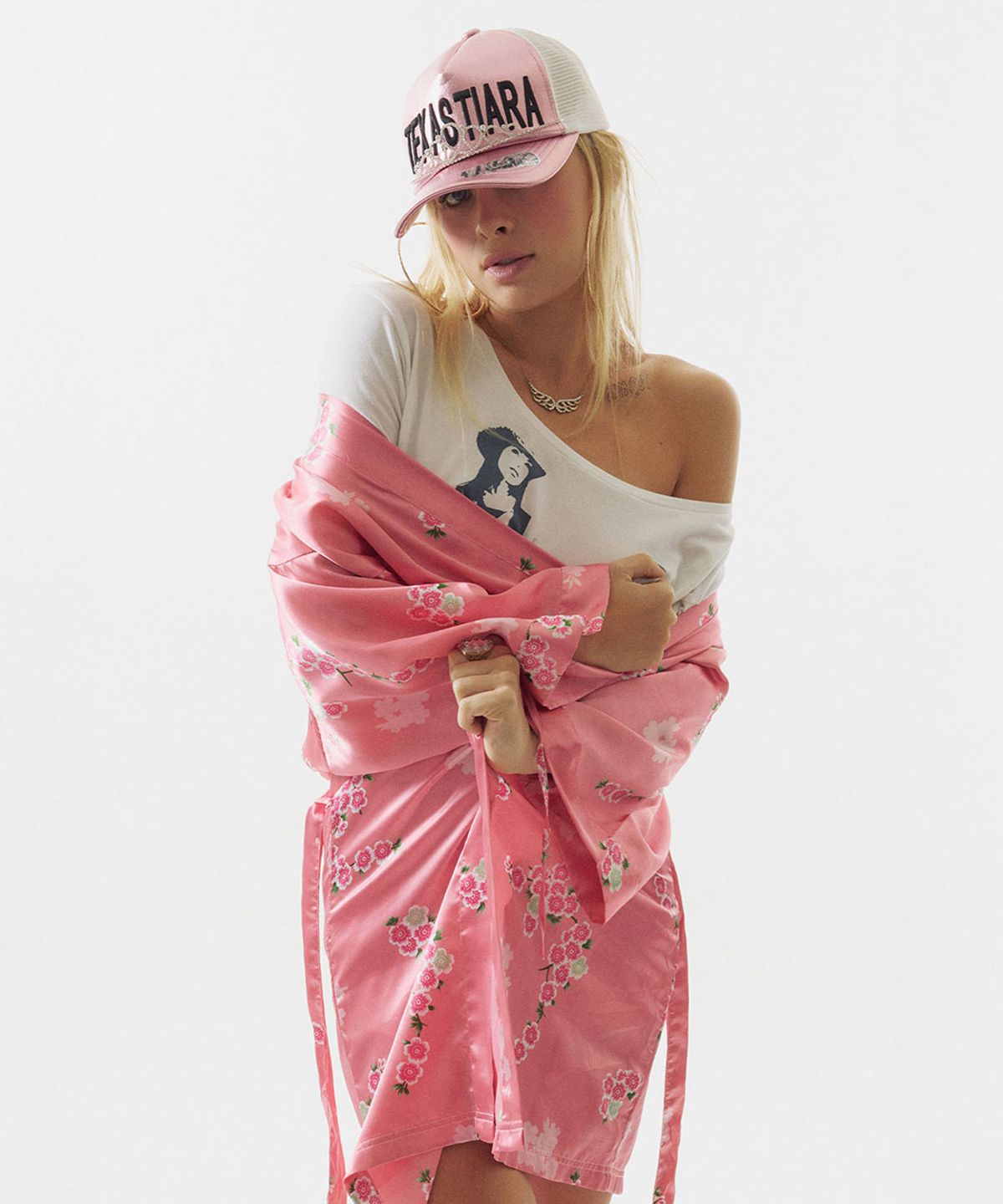 스컬프터(SCULPTOR) Queen Trucker Cap Metallic Pink