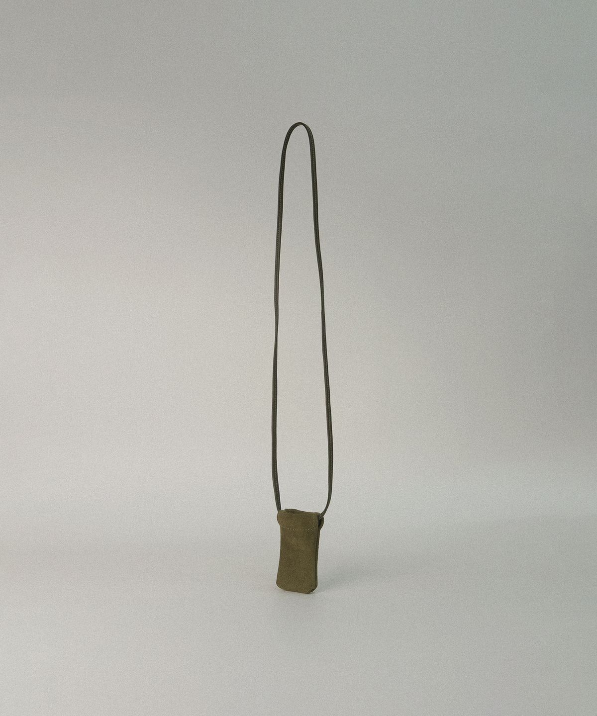 아우브아워(AUBOUR) lip balm bag (suede olive) _ from Italy