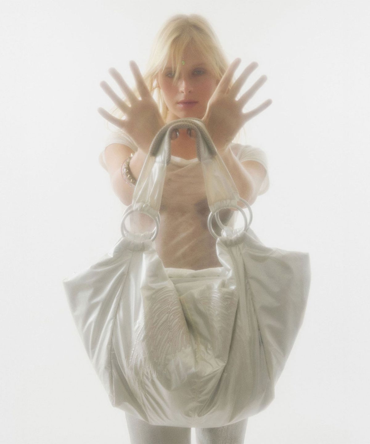 스컬프터(SCULPTOR) Angelic Hobo Bag Pearl