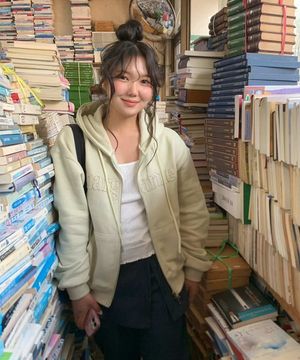 마가린 아플리케 루즈 투웨이 지퍼 후드집업 그린