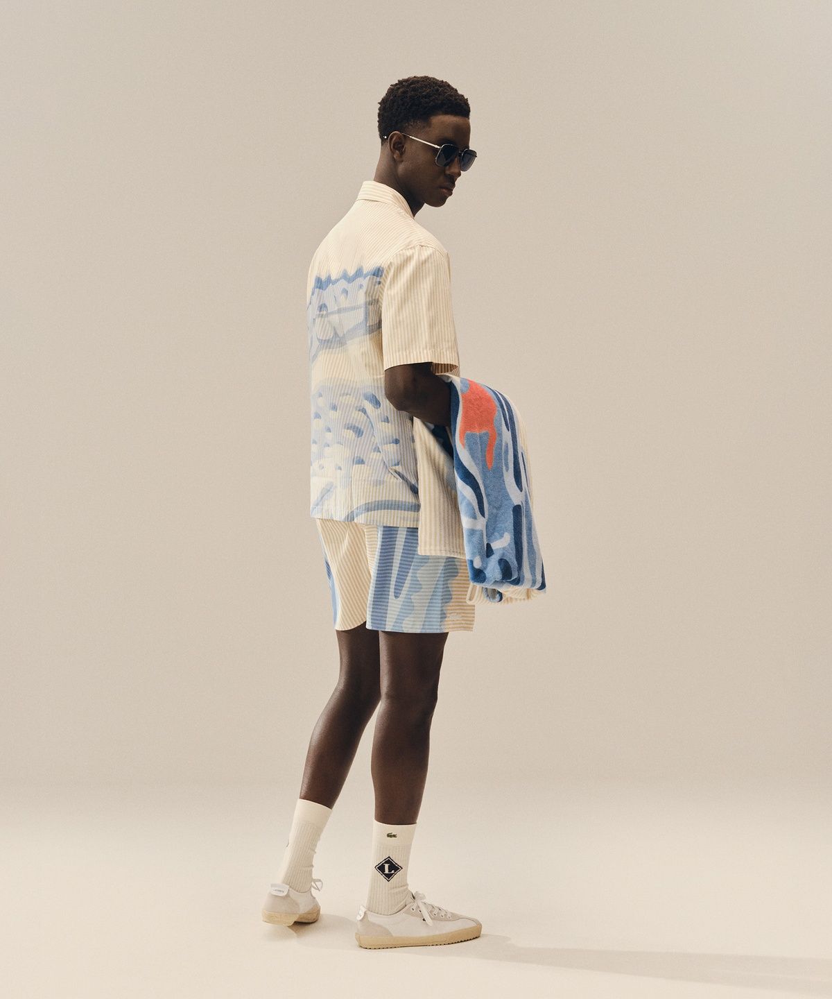 라코스테(LACOSTE) 남성 오픈 카라 빅크록 그래픽 반팔 셔츠 CH1995-56G 3IY