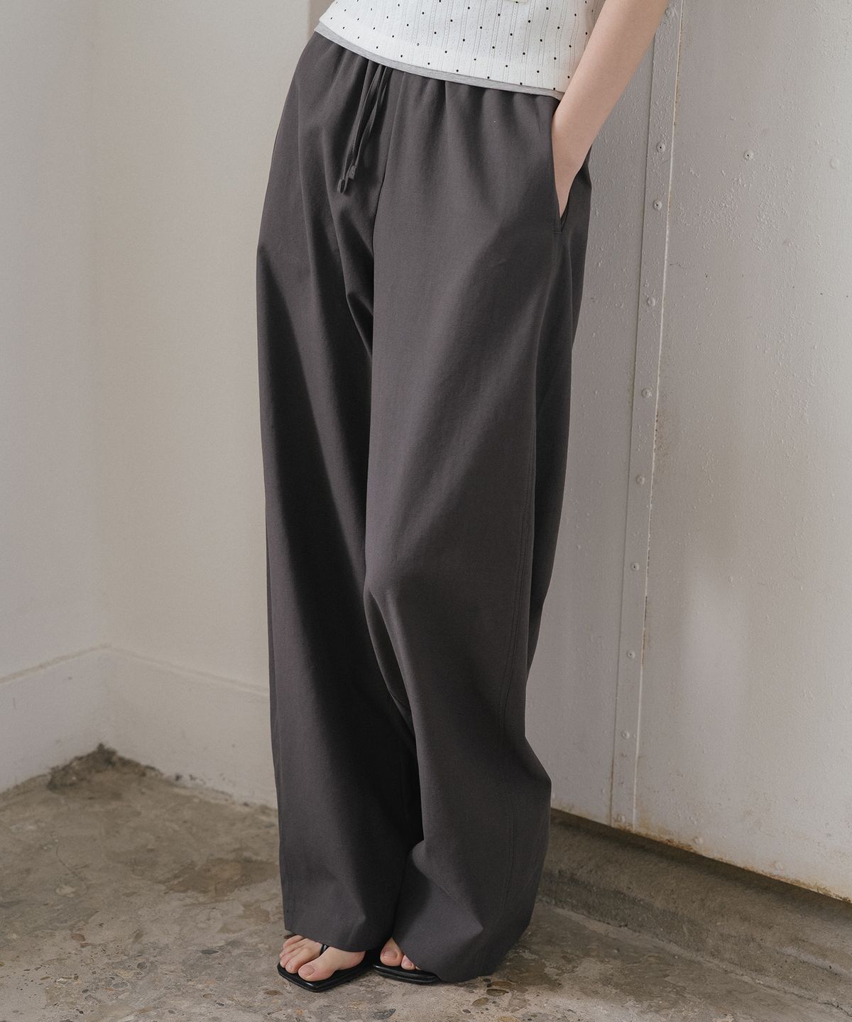 틸아이다이(TILL I DIE) Curved banding cotton pants [TISU05PT04]_Charcoal