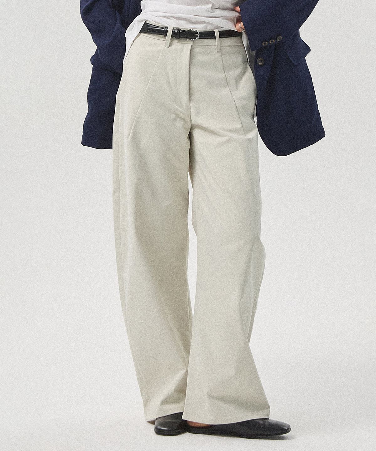 아흐레(AHRE) Vorn Curved Tuck Chino Pants_LIGHT GREY [기장선택]