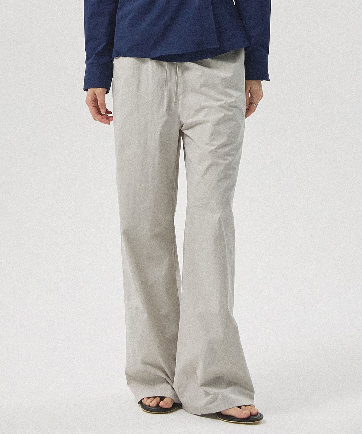 아흐레(AHRE) Ciro Cotton-Touch Banding Wide Straight Pants_LIGHT GREY