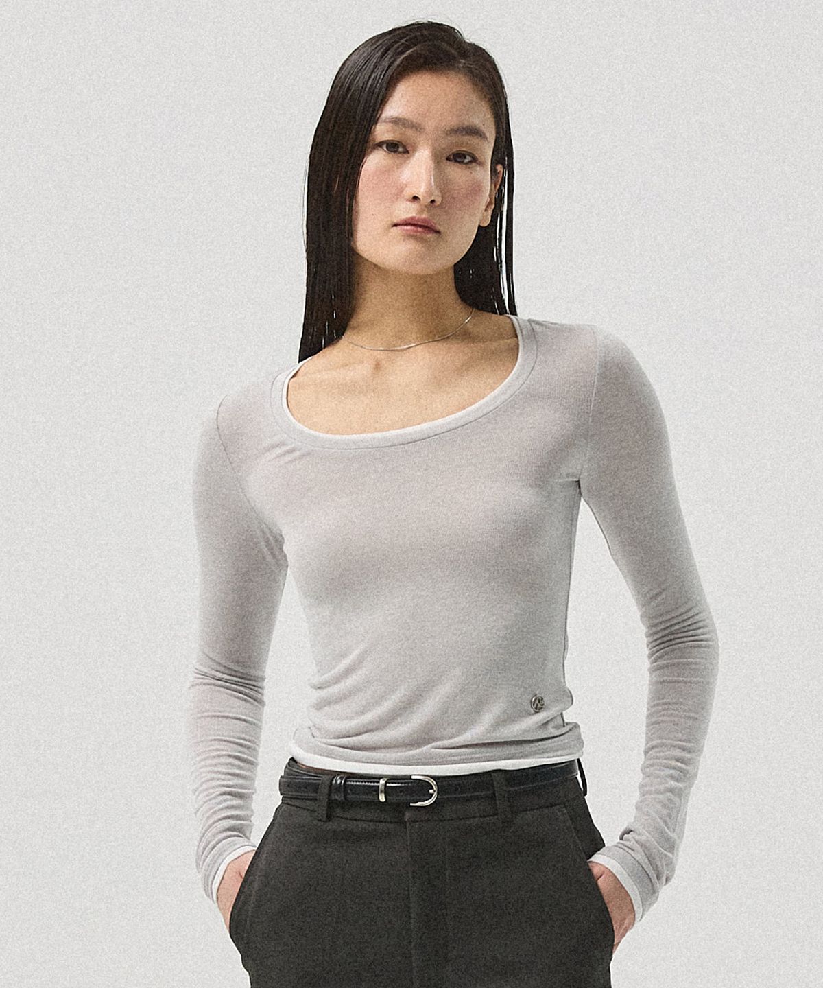 아흐레(AHRE) Sera Layered U-Neck Slim Tee_GREY