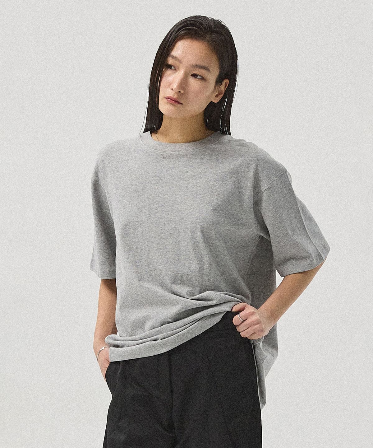아흐레(AHRE) Airo Soft Cotton Oversized Drop-Shoulder T-Shirt_GREY
