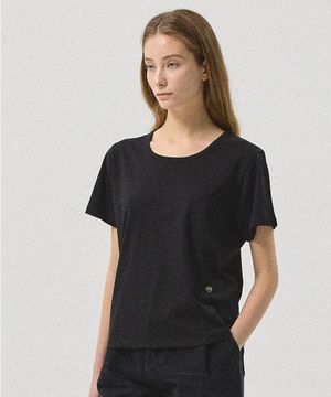 Nove Oversized U-Neck Cotton Tee_BLACK
