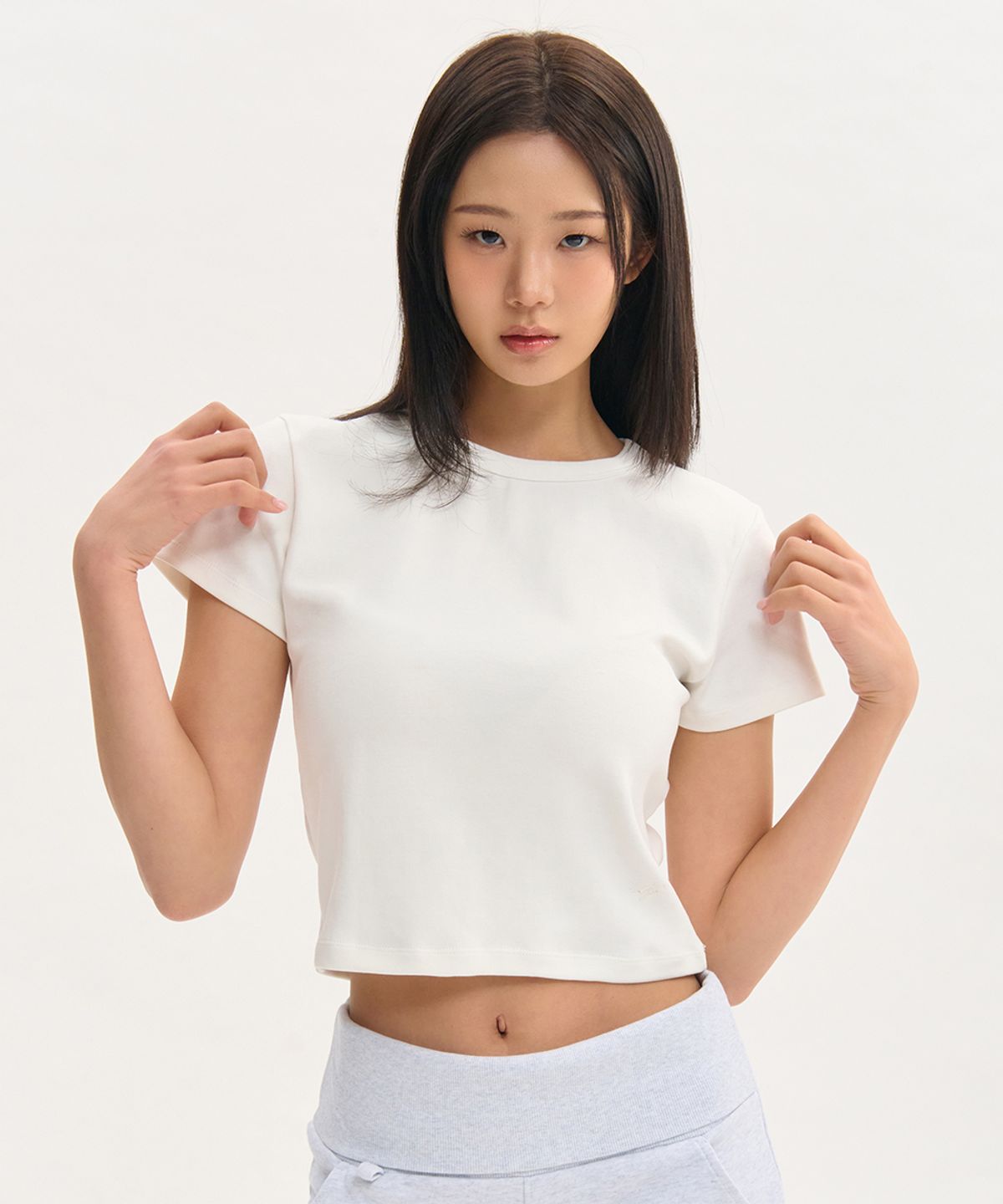 나인제트(NINEZ) 시그니처 슬림 크롭 반팔 티셔츠 (2color)