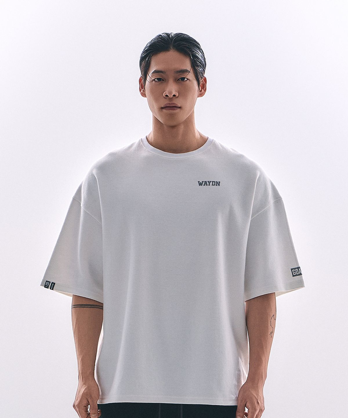 웨이든(WAYDN) [ALI] ALI 오버핏 레터링 숏슬리브 화이트