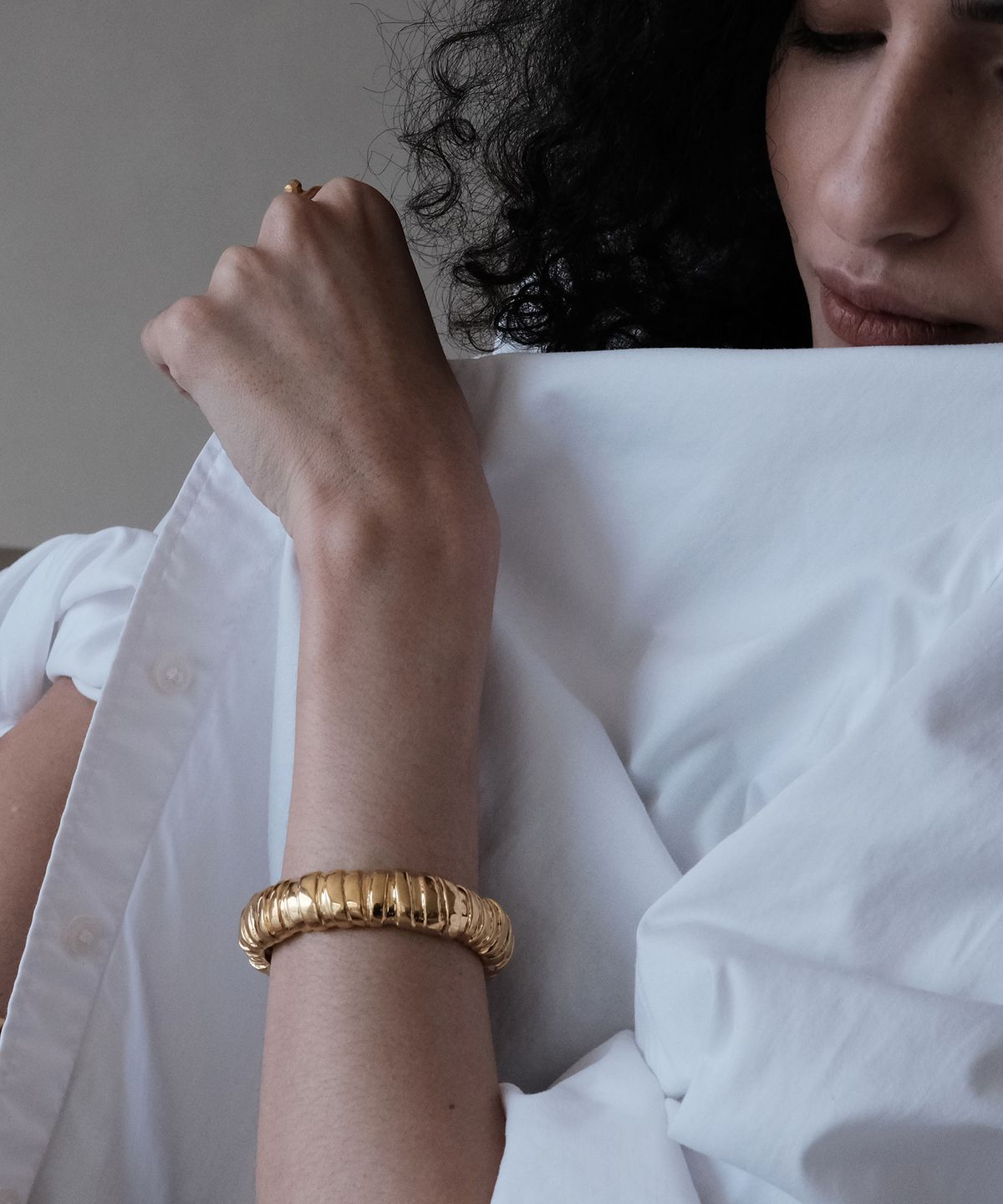 모헤르(MOHR) Ridge Bangle