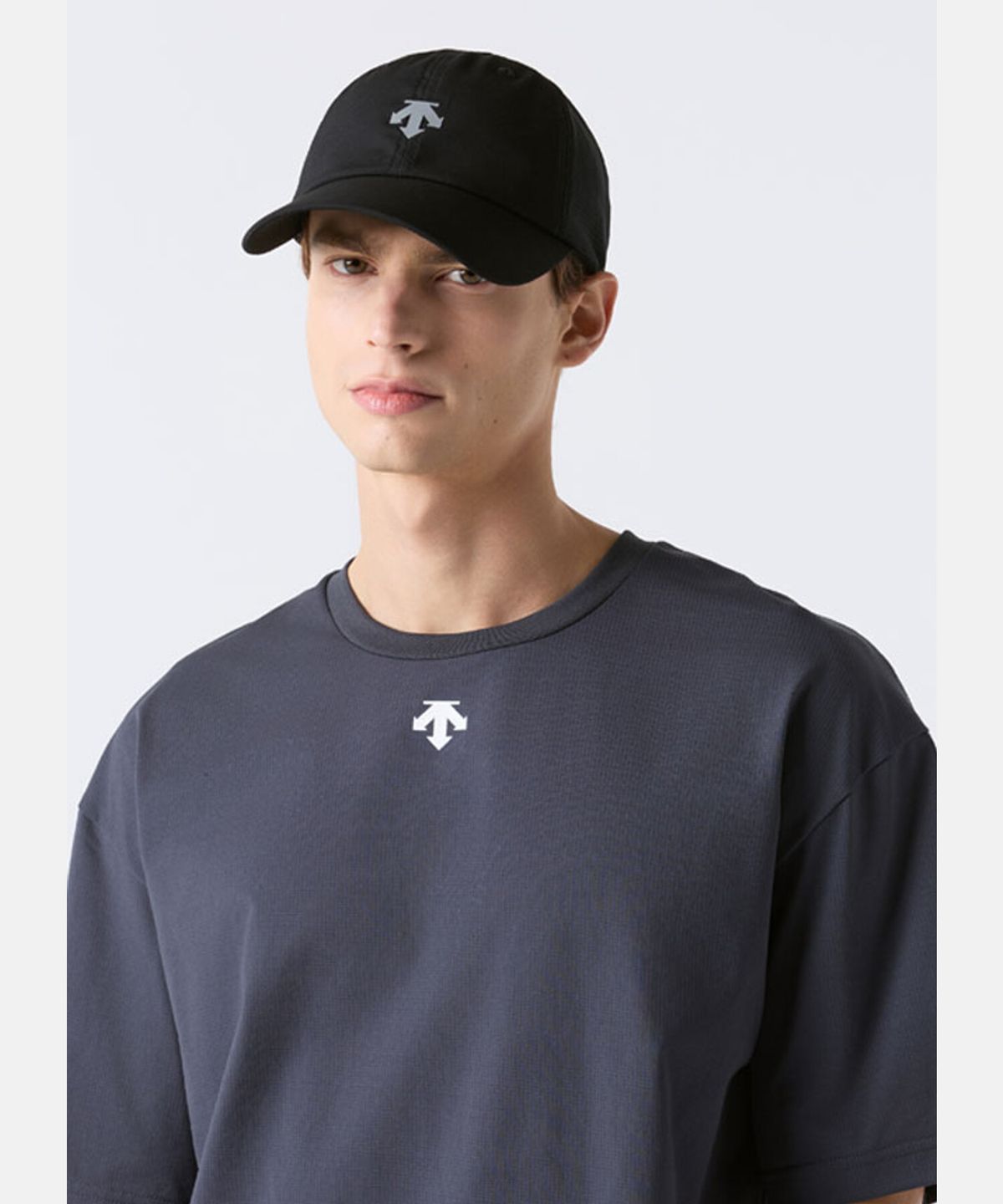 데상트(DESCENTE) 트레이닝 메쉬 경량 볼캡 블랙 SR123TCP31
