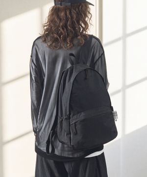 이안 W40 백팩 블랙