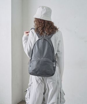 이안 W40 백팩 어반 차콜