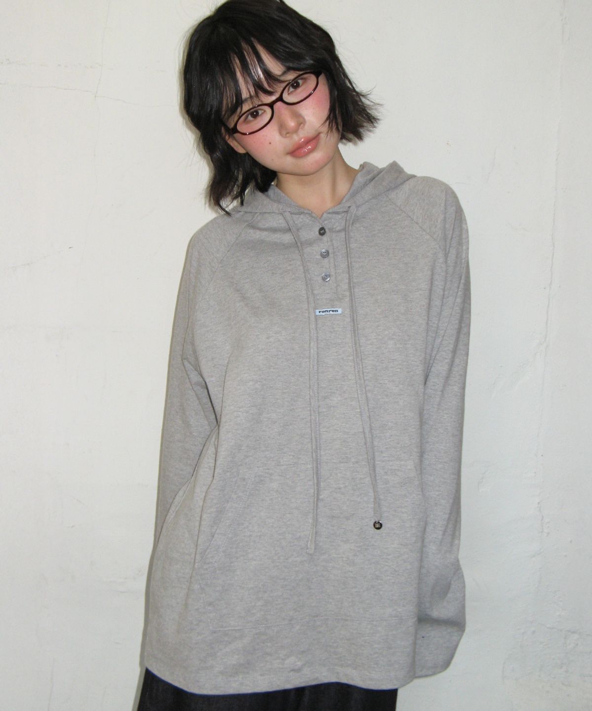 론론(RONRON) HOODED RAGLAN OVER FIT LONG SLEEVE GREY