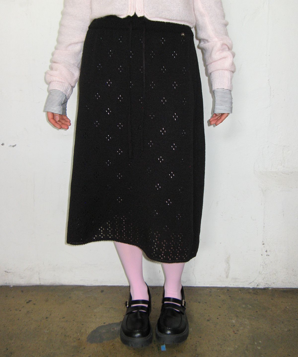 론론(RONRON) POINTELLE KNIT LONG SKIRT BLACK