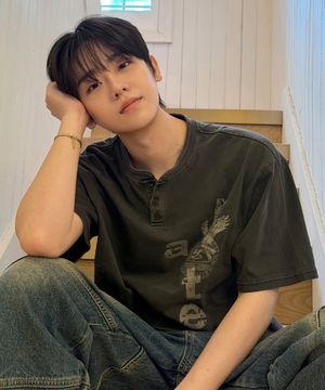 임페리얼 피그먼트 헨리넥 반팔티 블랙 차콜