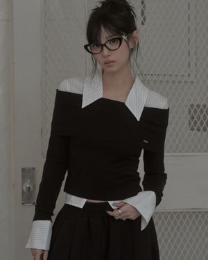 Folded Off-Shoulder Knit (black)