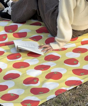 토마토팝 피크닉매트 단면방수 휴대용 경량 감성 돗자리