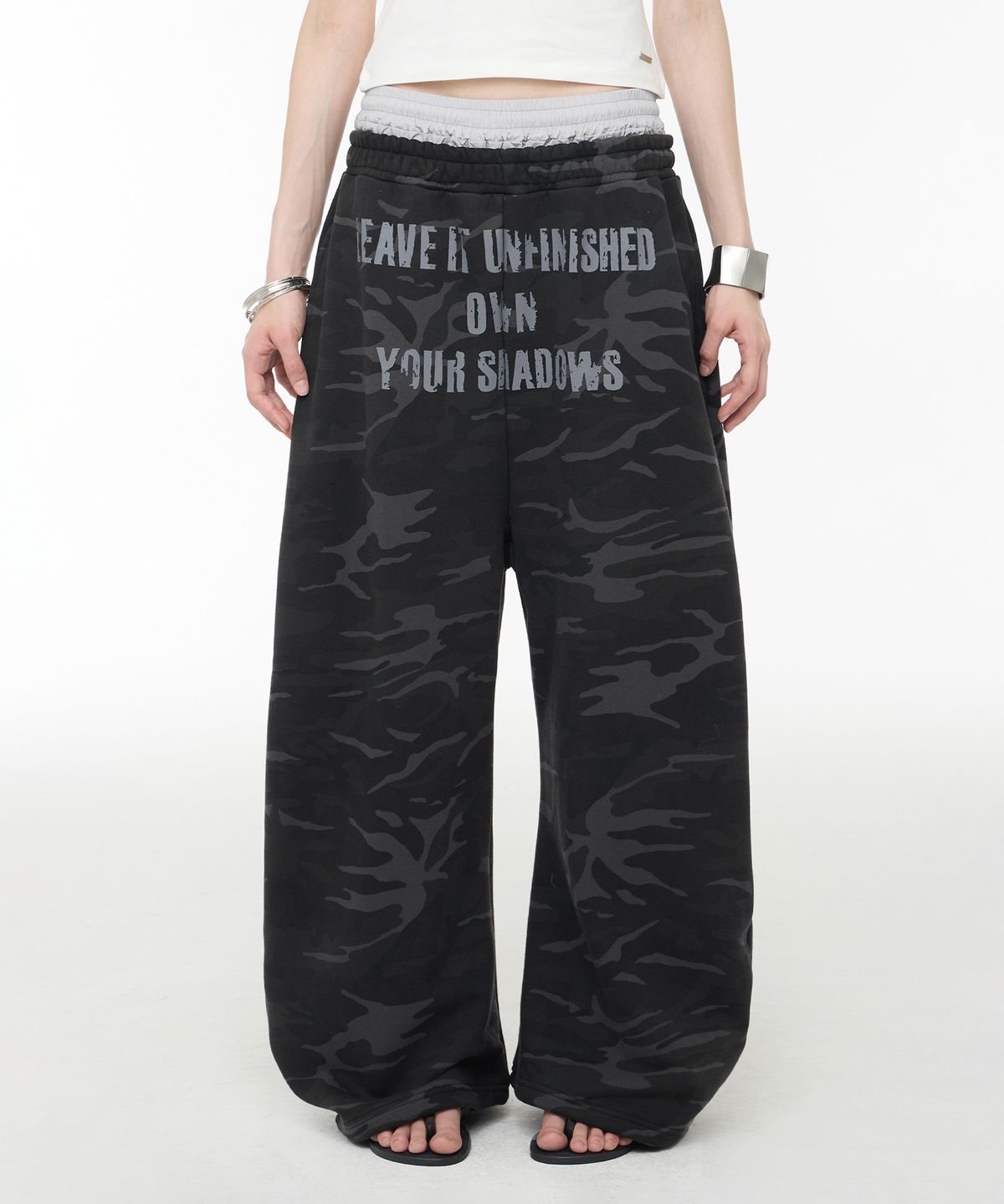 락케이크(ROCKCAKE) Camo Boxer Layered 2way Jogger - Black