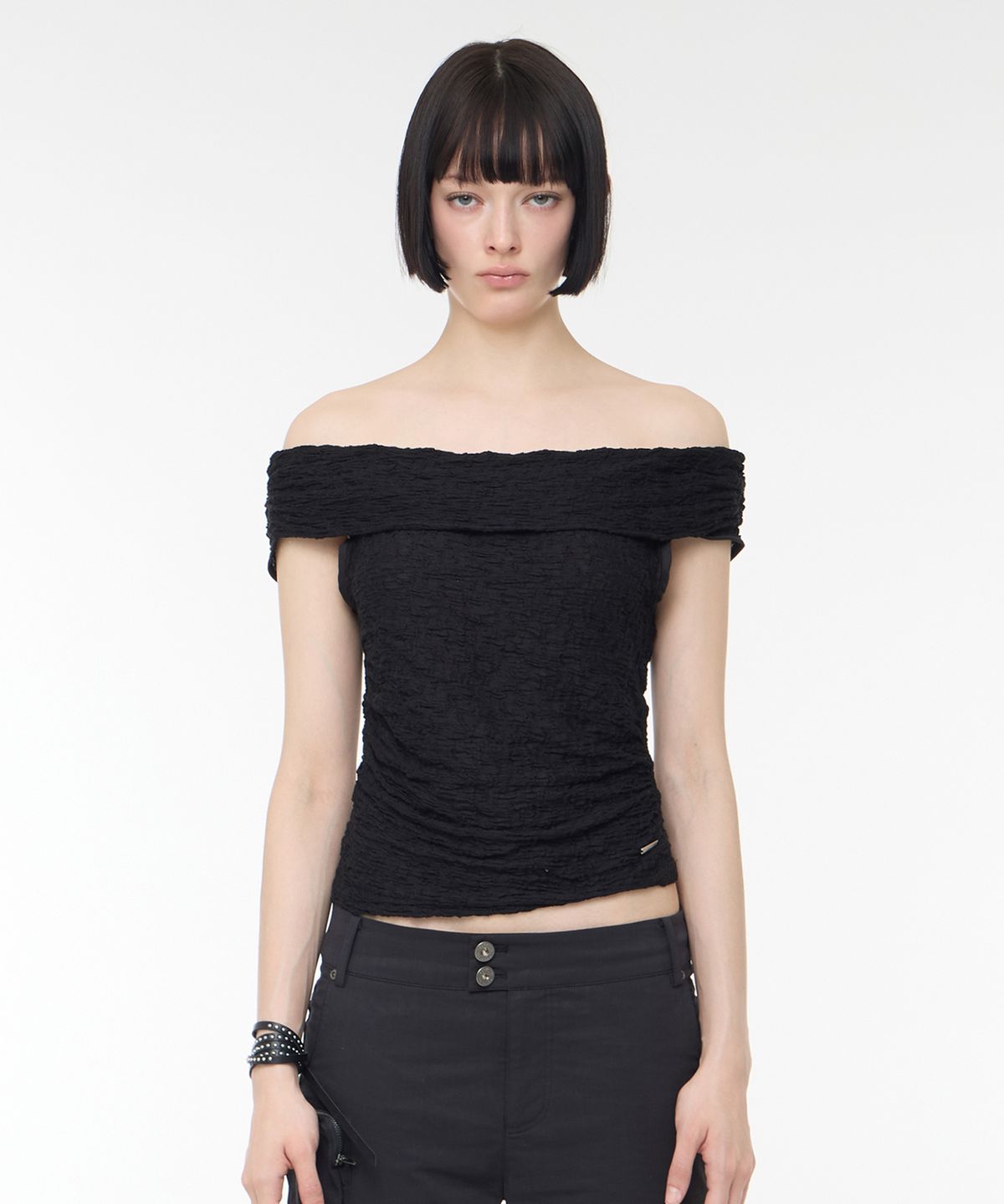락케이크(ROCKCAKE) Off Shoulder Shirring Top - Black