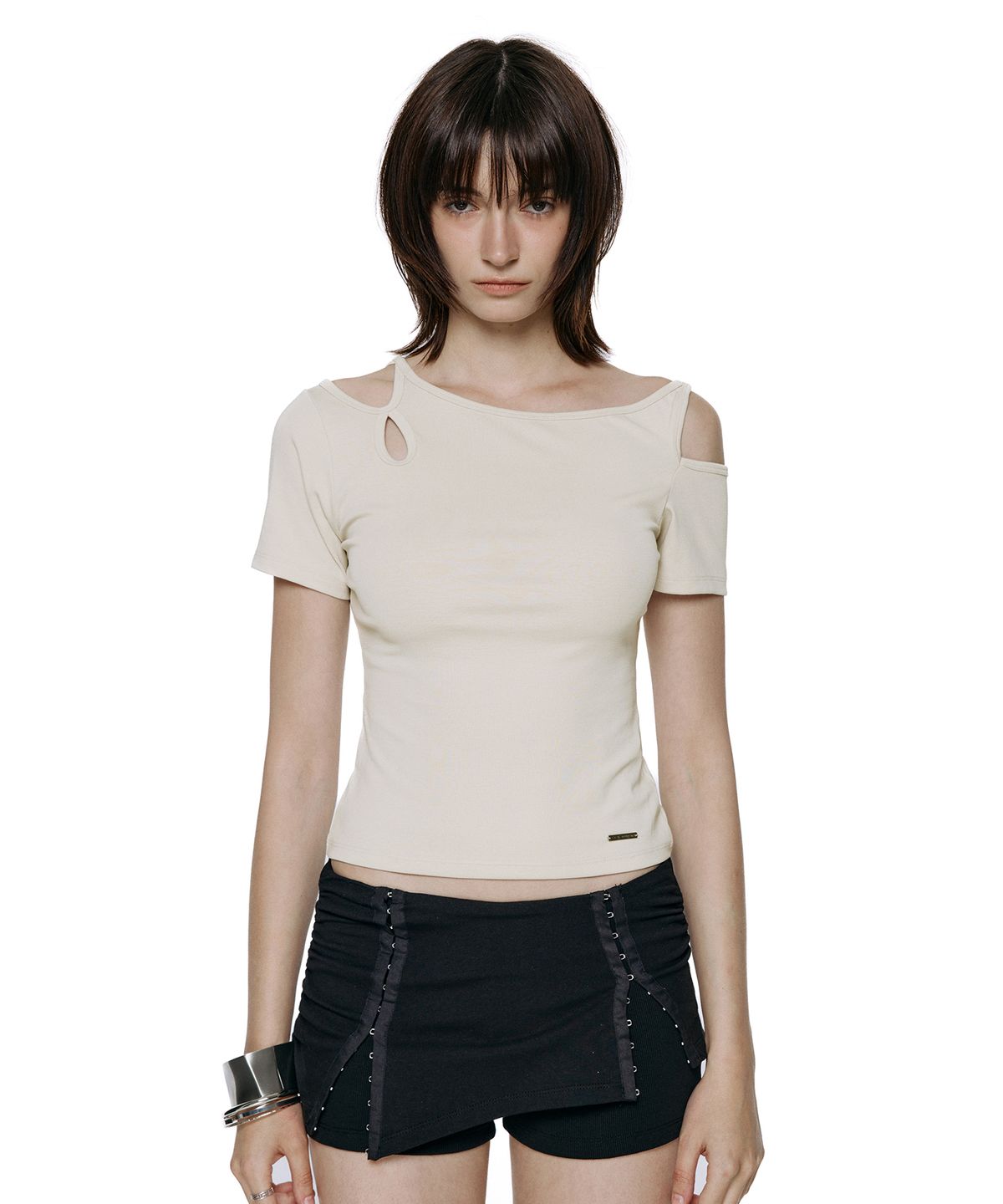 락케이크(ROCKCAKE) Shoulder Cutout Top - Beige
