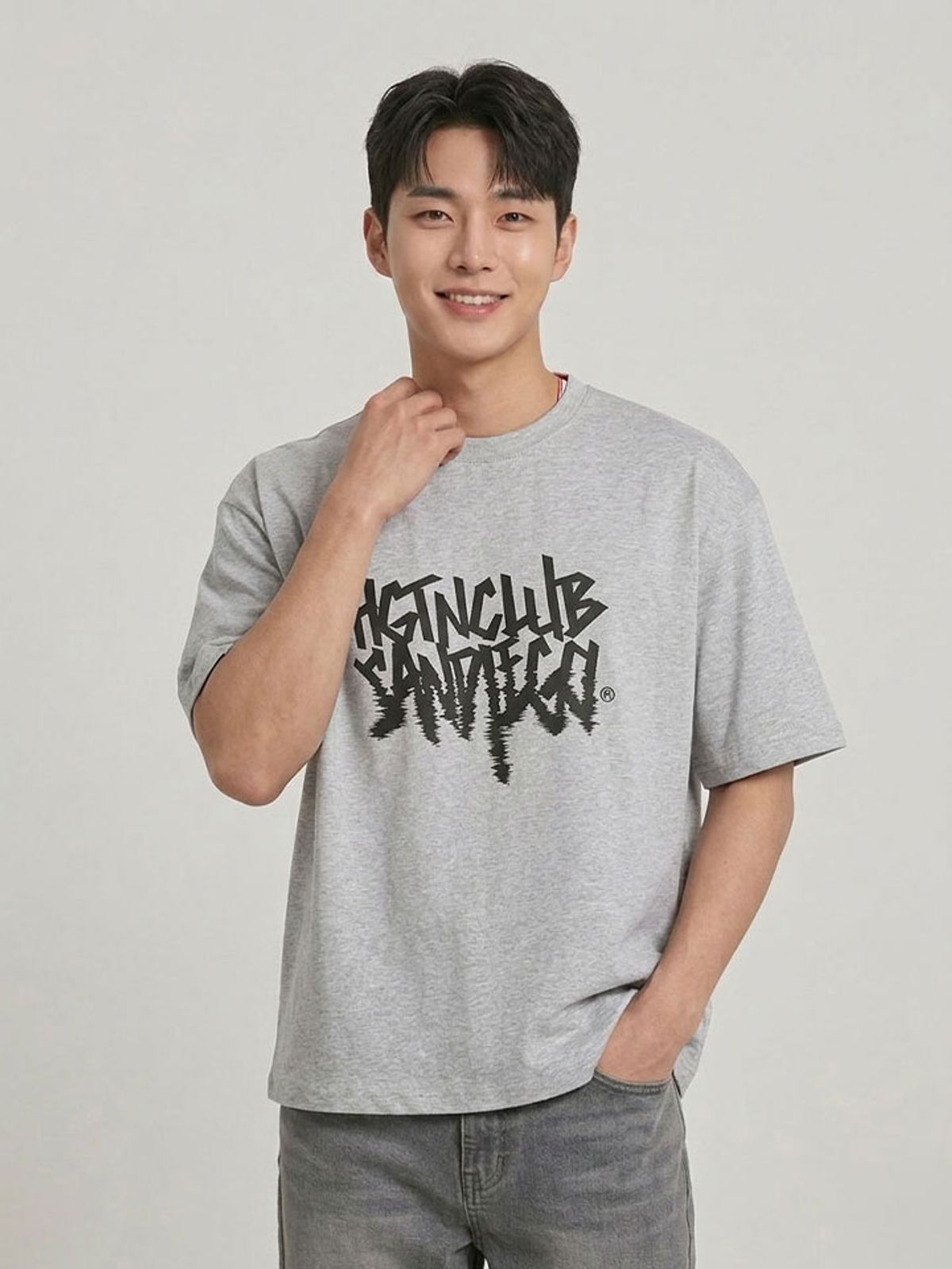 행텐(HANGTEN) 공용 블러 그래픽 반팔 티셔츠_055(10570-031-408-31)