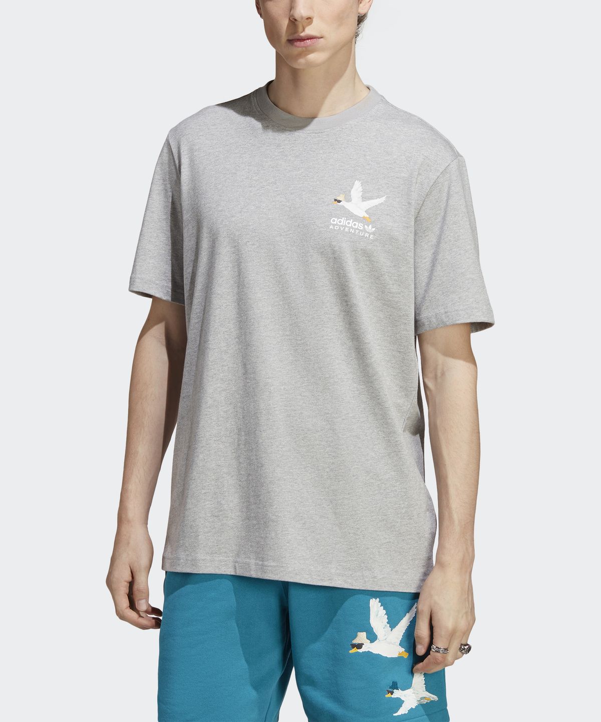 아디다스(ADIDAS) 어드벤쳐 더키스 그래픽 티 HZ1147