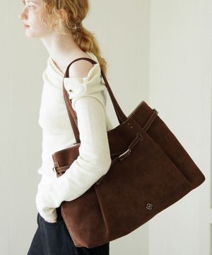 플뢰르 스웨이드 벨티드백_브라운