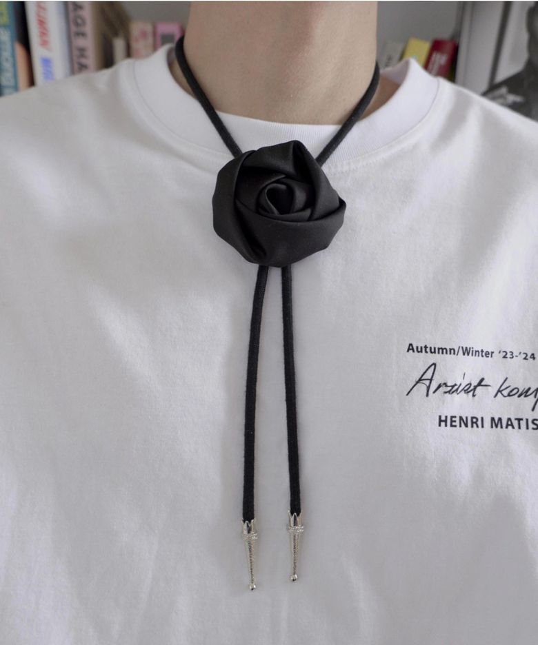 ARTIST ROSE BOLOTIE (BLACK)