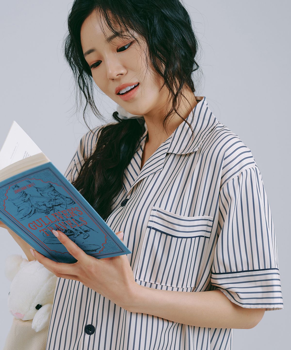미엘솜므(MIELSOMME) 베이직모던 스트라이프 반팔 커플 잠옷 세트 아이보리블랙