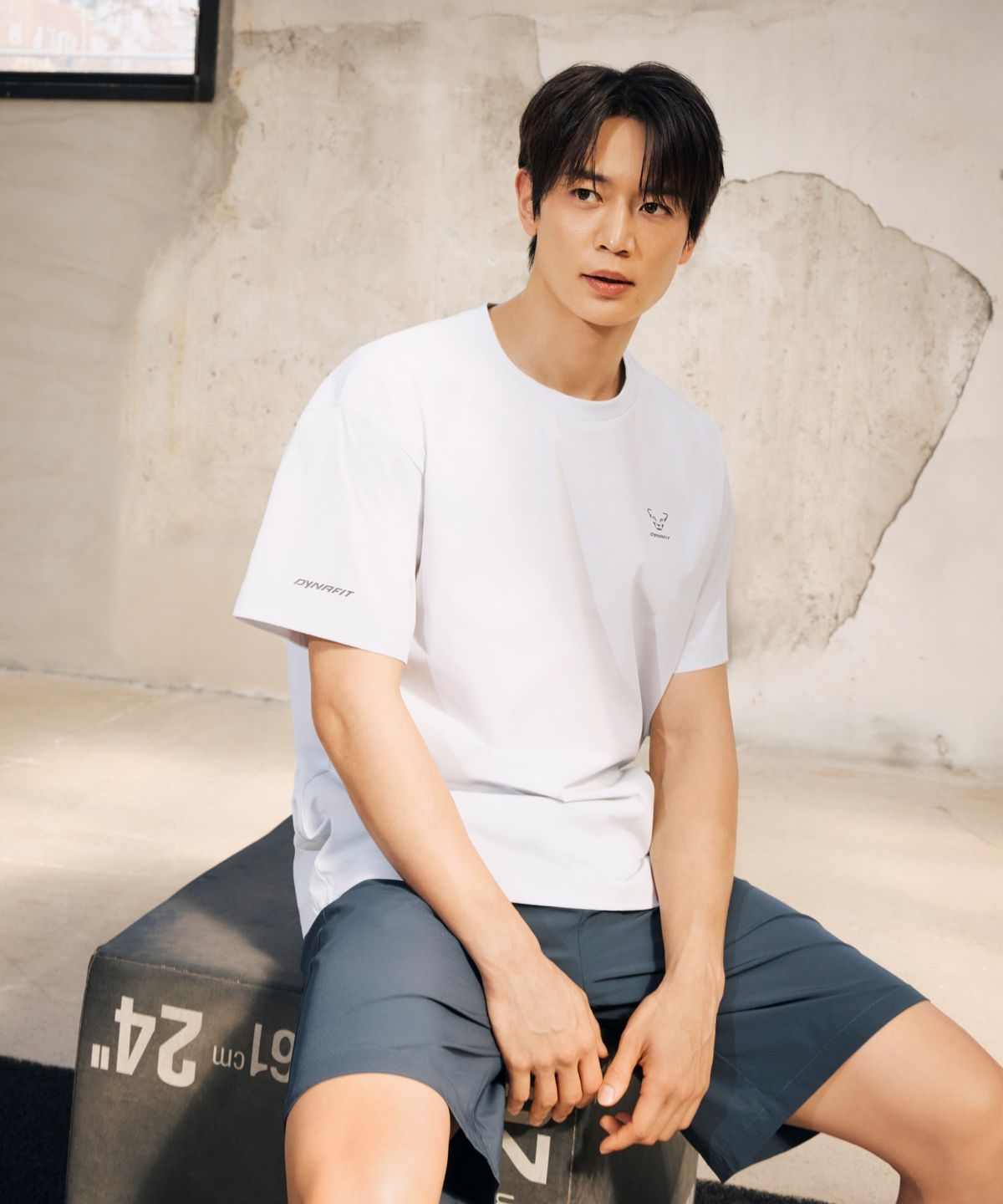 다이나핏(DYNAFIT) ICE SKIN (살얼음) 남성 반팔티_Ice Grey YMM26256C1