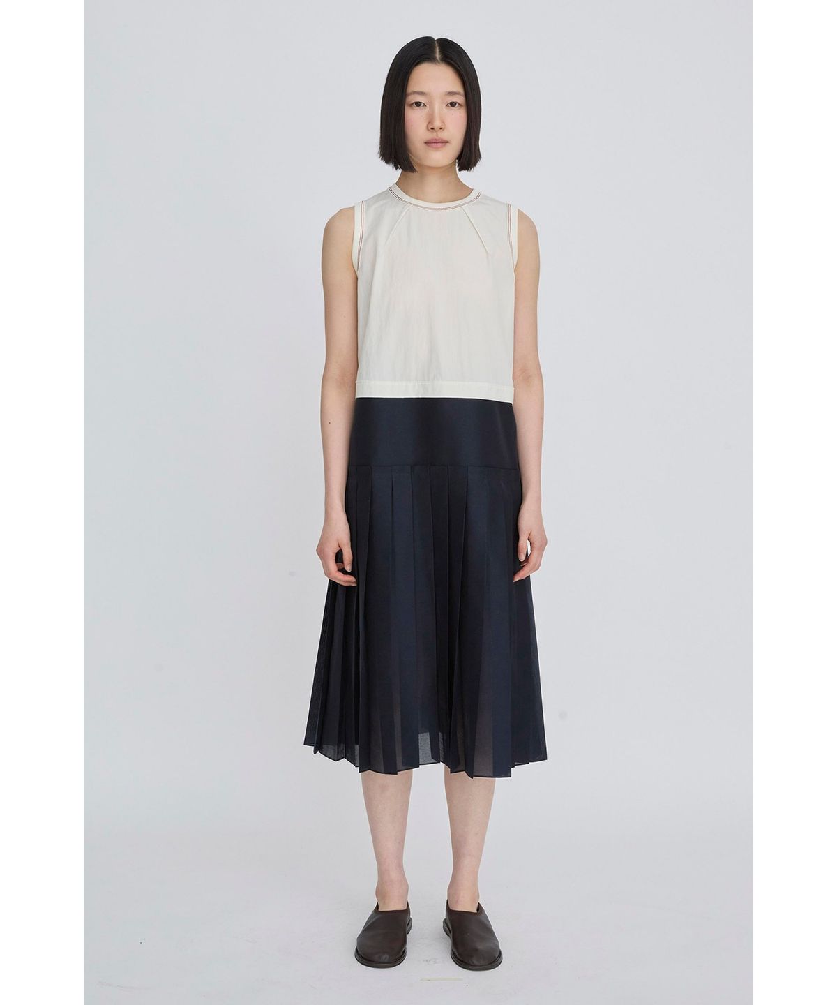래코드(RECODE) Sleeveless Pleats Dress RQDAM26544WHX