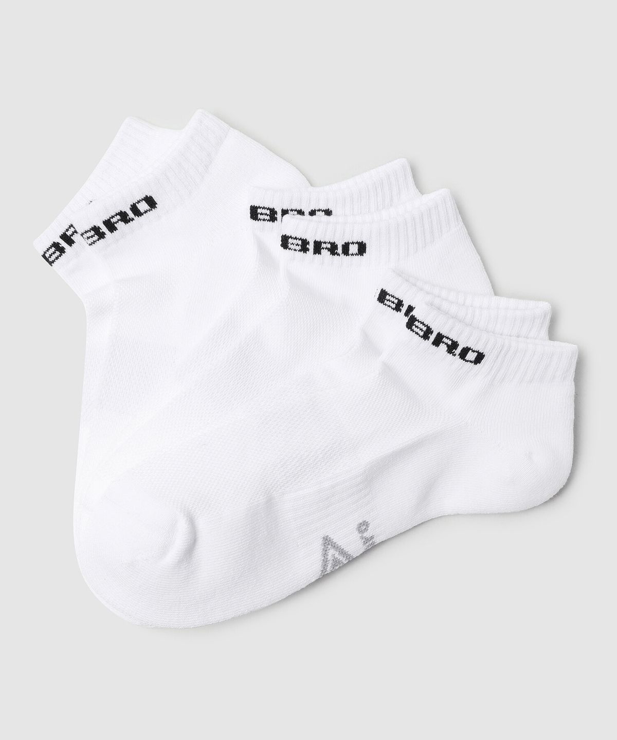 엄브로(UMBRO) 에센셜 썸머 3PACK 스니커즈 삭스 화이트 UR223SSC61