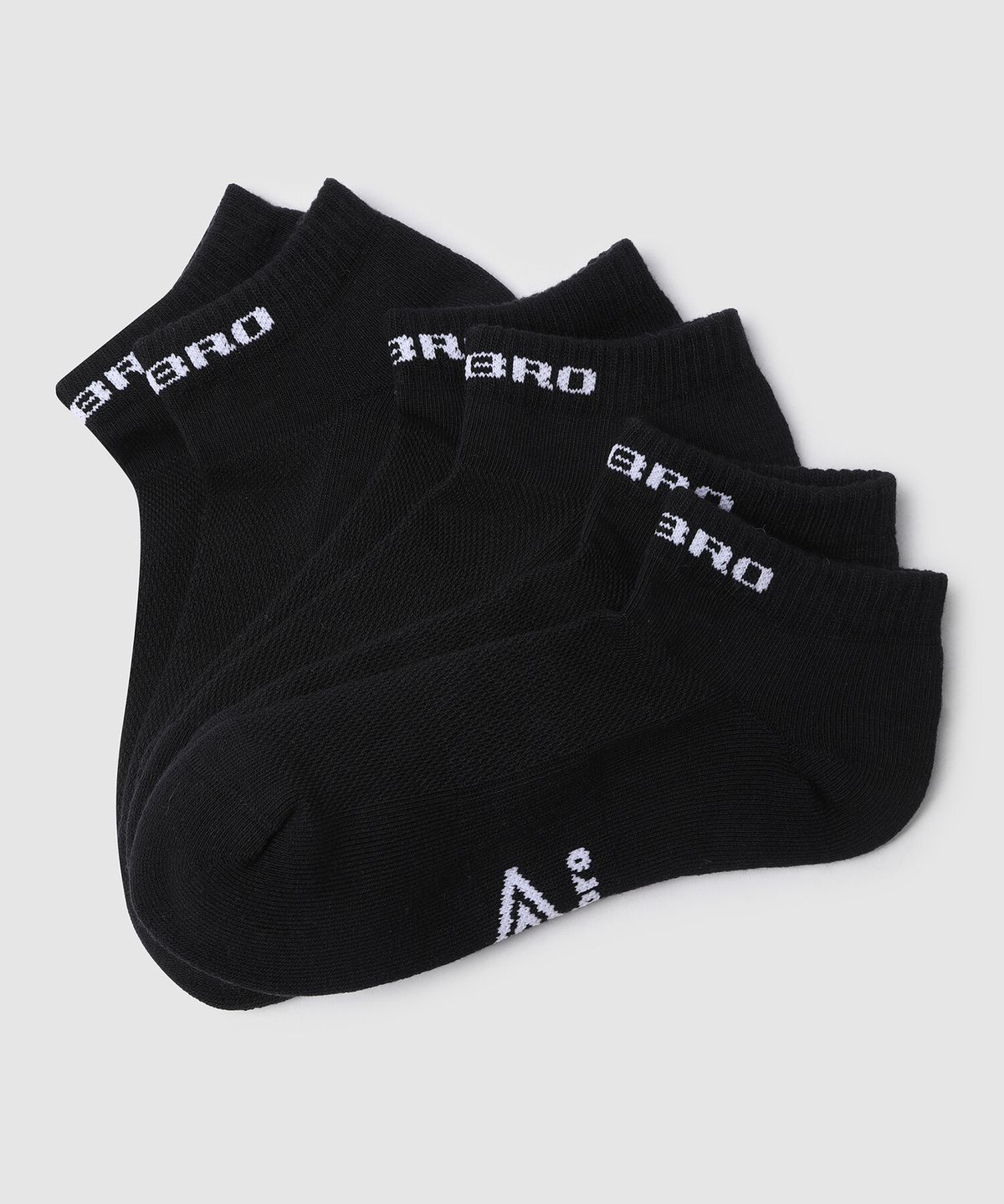엄브로(UMBRO) 에센셜 썸머 3PACK 스니커즈 삭스 블랙 UR223SSC61