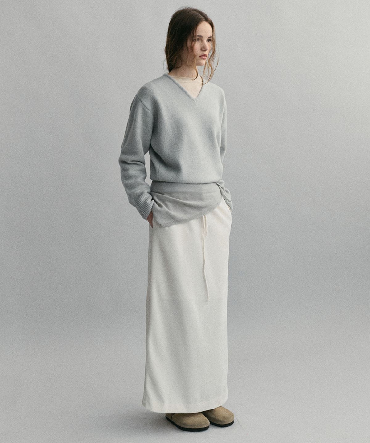 아우브아워(AUBOUR) velour soft skirt (mist ivory)