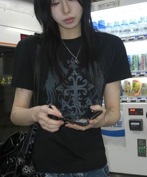 Cross Wing Half Top (Black)